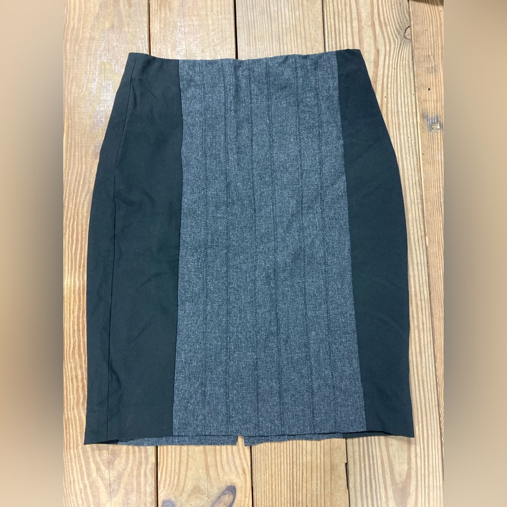 The Limited Women’s Pencil Skirt size 8 Ptofessional
